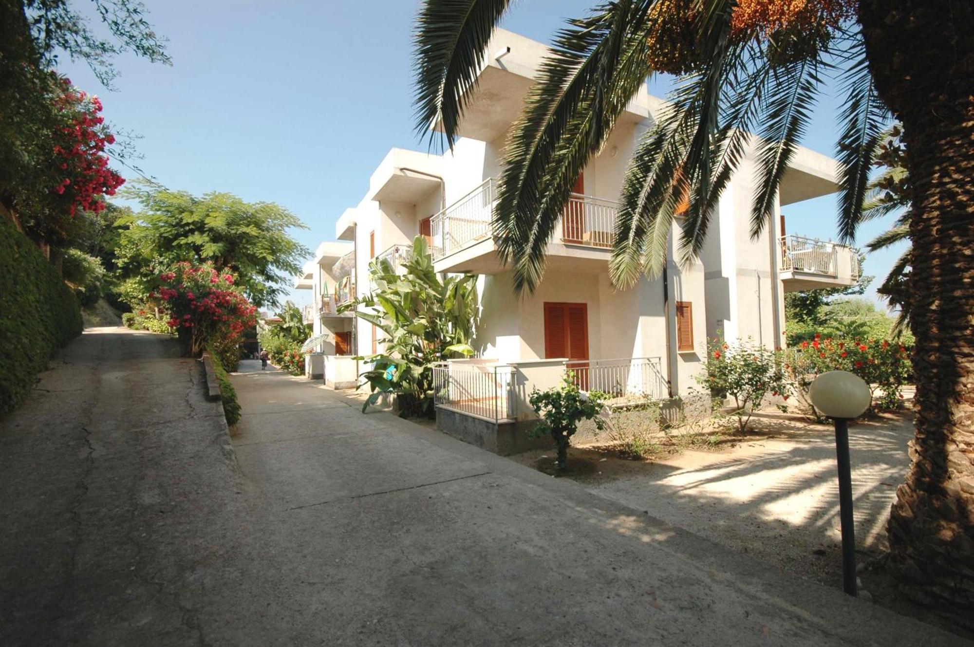 Residence Limoneto Capo Vaticano Esterno foto