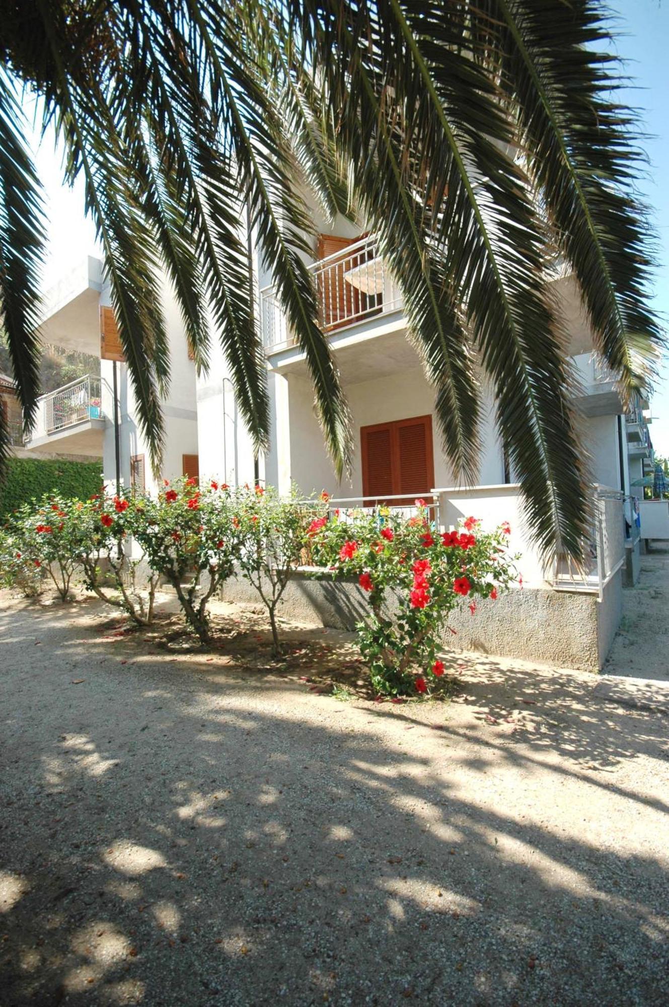 Residence Limoneto Capo Vaticano Esterno foto